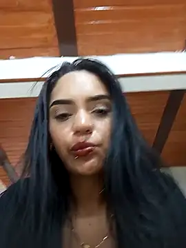 Snapshot of Sara-77 chatting on 03-18-25, 08:59 Sara-77 online show from 03-18-25, 08:59