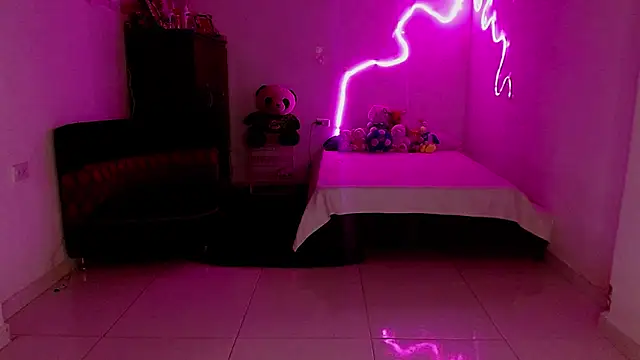 Chelsea  2 online show from 03-21-26, 02:20