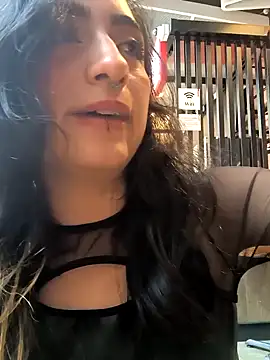 Lila Desiree online show from 01-28-25, 07:00