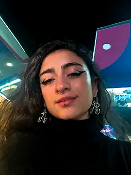 Lila Desiree online show from 04-14-26, 10:27