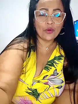 Snapshot of ScarletthJhonson- chatting on 01-23-25, 03:58 ScarletthJhonson- online show from 01-23-25, 03:58