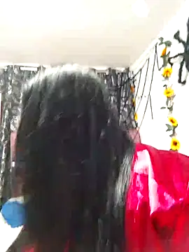 Snapshot of ScarletthJhonson- chatting on 10-28-25, 12:03 ScarletthJhonson- online show from 10-28-25, 12:03