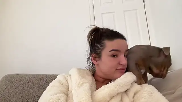 maisiesmithx online show from 02-04-25, 12:22