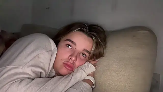 maisiesmithx online show from 11-02-25, 06:43