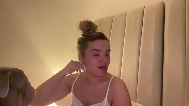 maisiesmithx online show from 04-24-26, 11:18