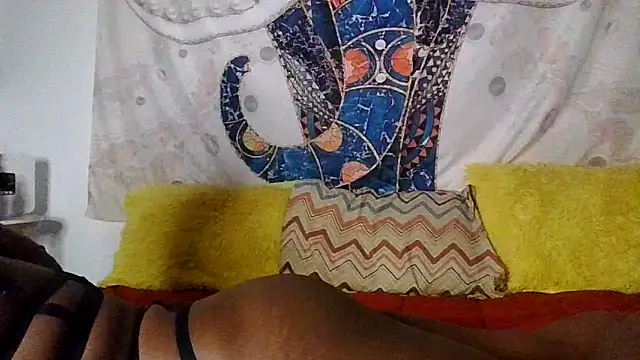 Snapshot of topteirchcoclate chatting on 02-23-25, 08:06 topteirchcoclate online show from 02-23-25, 08:06