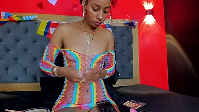 YayaHilton online show from 06-27-26, 05:56