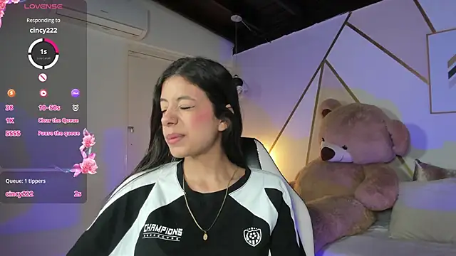 coraltaylor online show from 12-07-24, 03:52