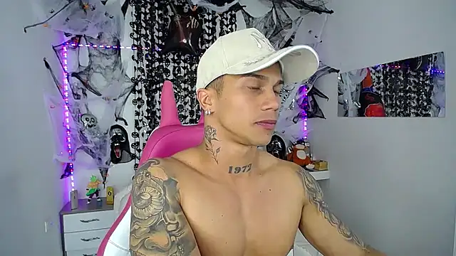 Leonard Price online show from 10-12-25, 01:26