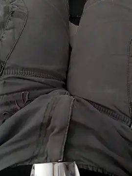 Snapshot of SuranSexy33 chatting on 12-06-24, 09:54 SuranSexy33 online show from 12-06-24, 09:54