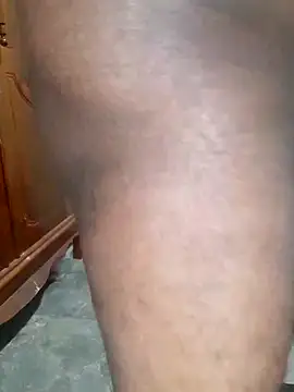 Snapshot of SuranSexy33 chatting on 12-16-24, 03:19 SuranSexy33 online show from 12-16-24, 03:19