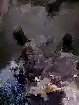 Snapshot of SuranSexy33 chatting on 10-04-25, 07:23 SuranSexy33 online show from 10-04-25, 07:23