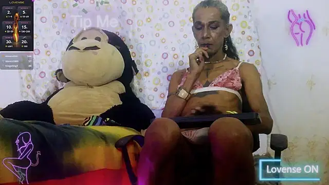 Snapshot of Lobaveterana_sex chatting on 03-02-26, 05:08 Lobaveterana sex online show from 03-02-26, 05:08