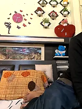 Snapshot of Indian_Lust_Couple chatting on 01-30-25, 09:04 Indian Lust Couple online show from 01-30-25, 09:04