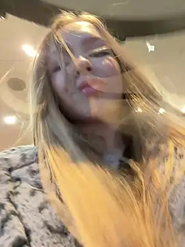 Snapshot of mur_girl chatting on 12-10-24, 09:55 mur girl online show from 12-10-24, 09:55