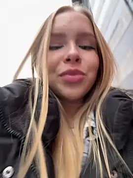 Snapshot of mur_girl chatting on 02-08-25, 12:39 mur girl online show from 02-08-25, 12:39