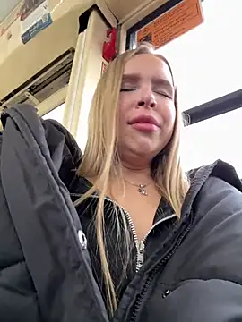 Snapshot of mur_girl chatting on 03-01-25, 12:34 mur girl online show from 03-01-25, 12:34