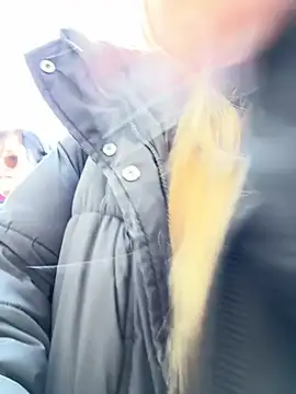 Snapshot of mur_girl chatting on 03-15-25, 10:46 mur girl online show from 03-15-25, 10:46