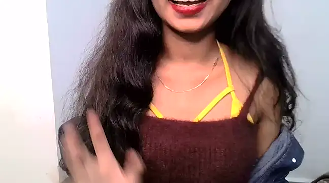 Snapshot of RIYAA_2 chatting on 12-31-24, 12:32 RIYAA 2 online show from 12-31-24, 12:32