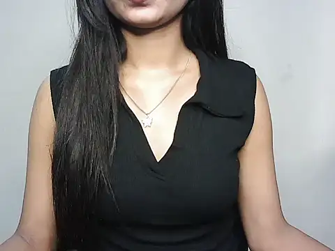 Snapshot of RIYAA_2 chatting on 10-27-25, 03:05 RIYAA 2 online show from 10-27-25, 03:05