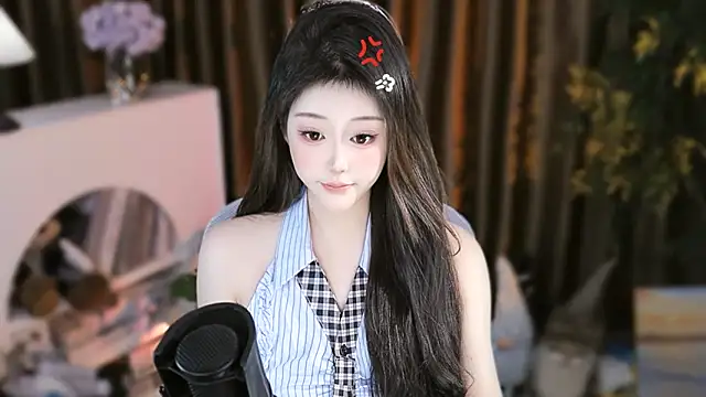 Snapshot of Arwyn-rr chatting on 11-12-25, 10:48 Arwyn-rr online show from 11-12-25, 10:48