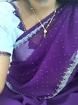 Snapshot of MaaliiiPonuTamil chatting on 07-04-26, 01:12 MaaliiiPonuTamil online show from 07-04-26, 01:12