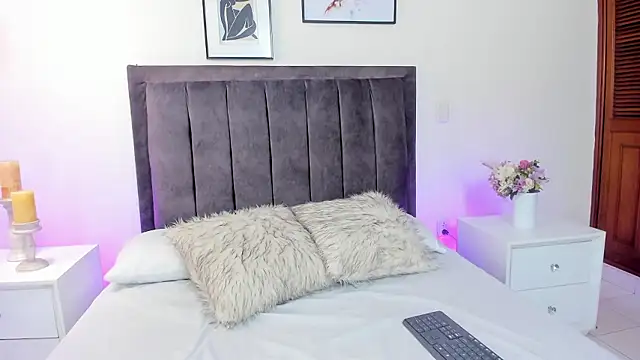 Sophia Clark8 online show from 01-13-26, 07:30