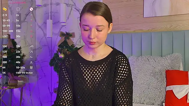 Snapshot of MichelleHaynes chatting on 01-02-25, 02:46 MichelleHaynes online show from 01-02-25, 02:46