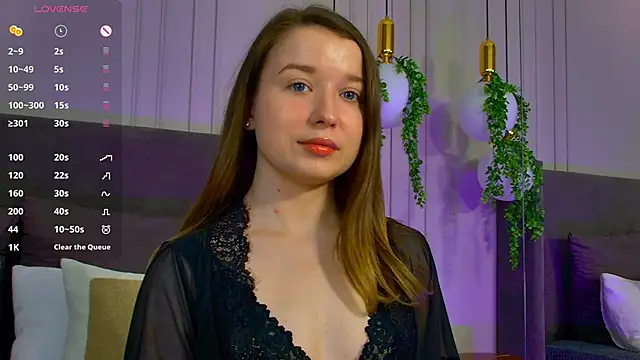 Snapshot of MichelleHaynes chatting on 01-27-25, 02:46 MichelleHaynes online show from 01-27-25, 02:46