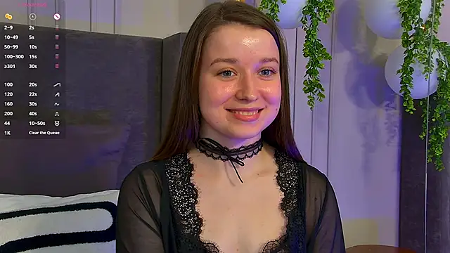 Snapshot of MichelleHaynes chatting on 02-11-25, 09:03 MichelleHaynes online show from 02-11-25, 09:03