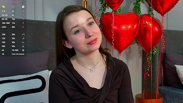 Snapshot of MichelleHaynes chatting on 02-13-25, 09:17 MichelleHaynes online show from 02-13-25, 09:17