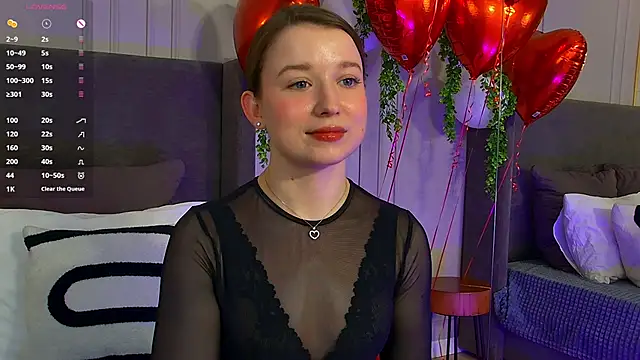 Snapshot of MichelleHaynes chatting on 02-17-25, 02:26 MichelleHaynes online show from 02-17-25, 02:26