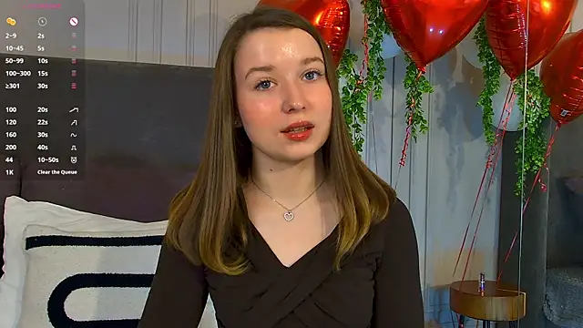 Snapshot of MichelleHaynes chatting on 02-18-25, 02:59 MichelleHaynes online show from 02-18-25, 02:59