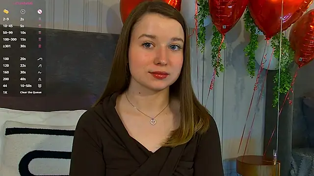 Snapshot of MichelleHaynes chatting on 02-18-25, 10:36 MichelleHaynes online show from 02-18-25, 10:36