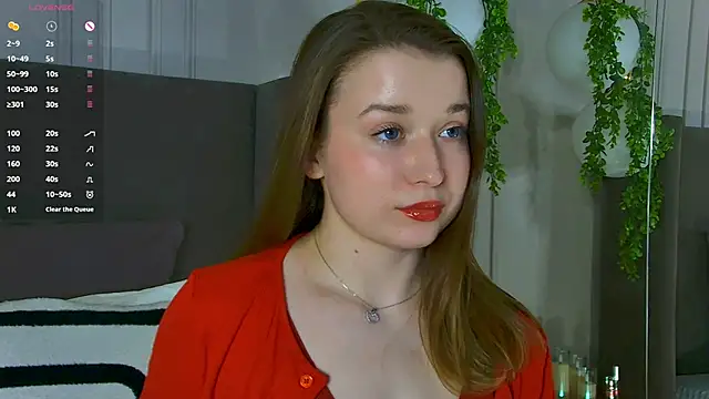 Snapshot of MichelleHaynes chatting on 03-04-25, 05:34 MichelleHaynes online show from 03-04-25, 05:34