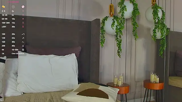 Snapshot of MichelleHaynes chatting on 03-17-25, 02:45 MichelleHaynes online show from 03-17-25, 02:45