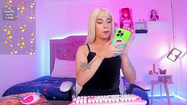 Snapshot of Nyx__Blackwood chatting on 03-04-25, 02:06 Nyx Blackwood online show from 03-04-25, 02:06