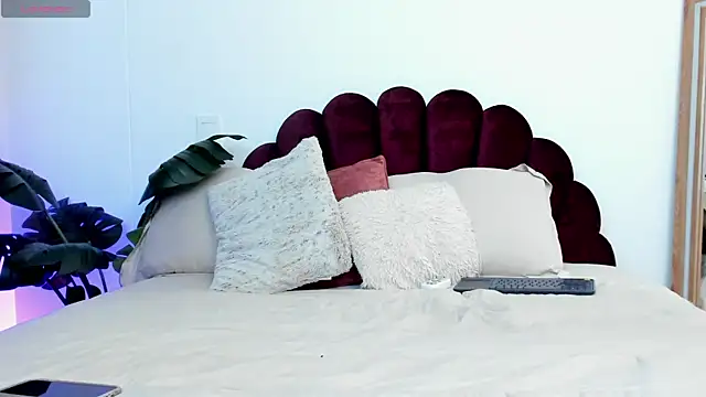 SweetGirl       online show from 01-09-26, 10:07