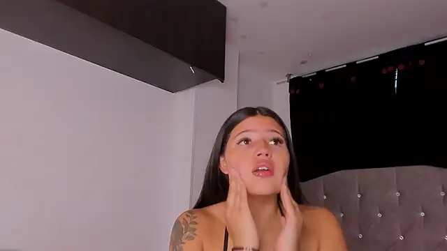 Snapshot of game_with_lesbians_ chatting on 10-09-25, 09:57 game with lesbians online show from 10-09-25, 09:57