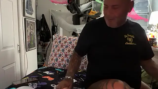 joeytatts66 online show from 10-03-25, 01:46