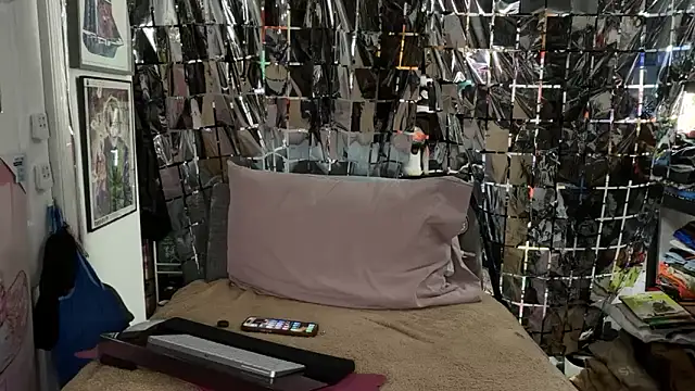 joeytatts66 online show from 04-11-26, 04:28