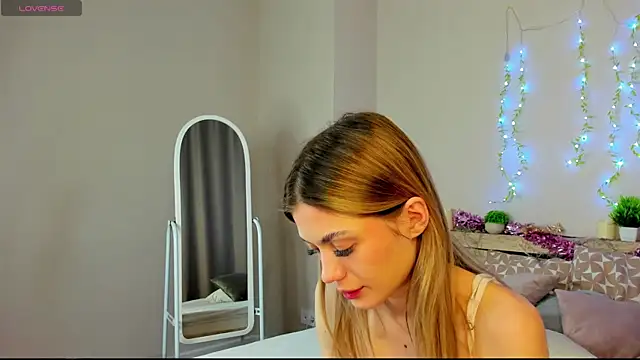 Cherry Price online show from 03-22-26, 11:52