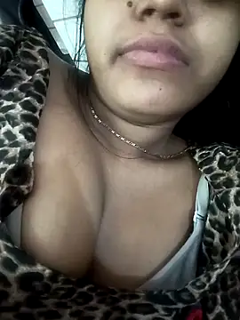 Snapshot of Sania-Love chatting on 01-30-25, 07:59 Sania-Love online show from 01-30-25, 07:59