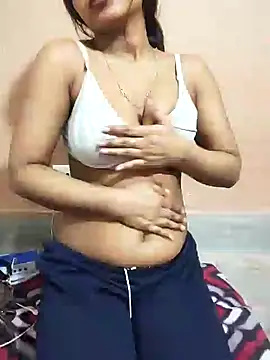 Snapshot of Sania-Love chatting on 02-07-25, 11:34 Sania-Love online show from 02-07-25, 11:34