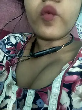 Snapshot of Sania-Love chatting on 02-17-25, 05:53 Sania-Love online show from 02-17-25, 05:53