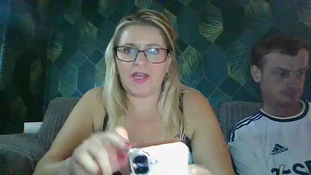 SweetXCandyX online show from 11-13-25, 05:45