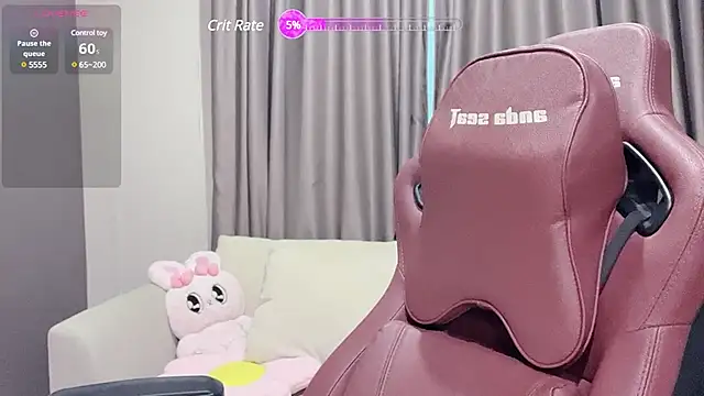 Snapshot of nenechuchu chatting on 02-18-25, 11:22 nenechuchu online show from 02-18-25, 11:22