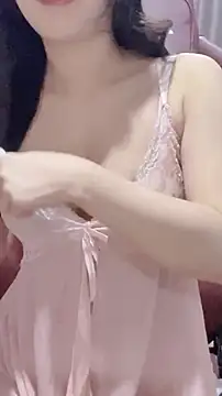 Snapshot of nenechuchu chatting on 09-17-25, 05:09 nenechuchu online show from 09-17-25, 05:09