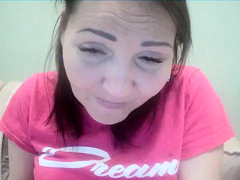 Snapshot of ClaireSunset chatting on 05-08-26, 05:29 ClaireSunset online show from 05-08-26, 05:29
