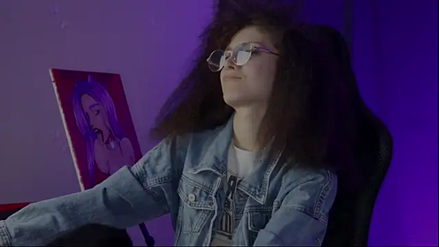 Snapshot of Kathleen_Meow chatting on 03-22-25, 05:52 Kathleen Meow online show from 03-22-25, 05:52